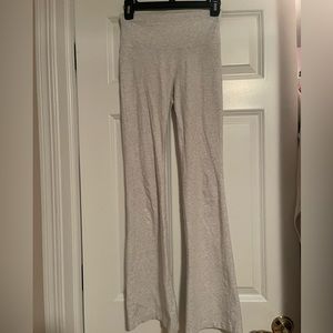 Ariztia tna yoga pants